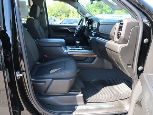 Used 2023 Chevrolet Silverado 1500 RST w/ Z71 Off-Road Package AWD/4WD image 39