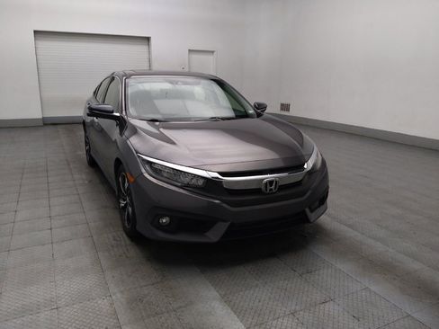 Used 2018 Honda Civic Touring image 13