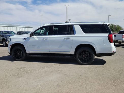 New 2026 GMC Yukon XL Elevation AWD/4WD image 6