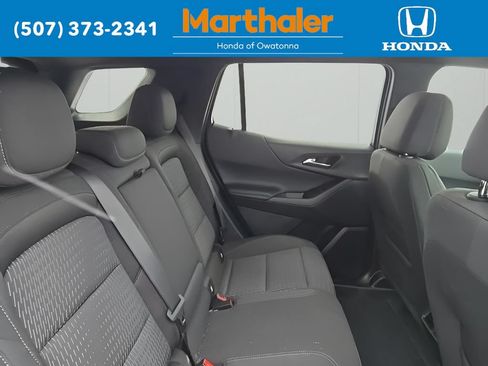 Used 2025 Chevrolet Equinox LT AWD/4WD image 16