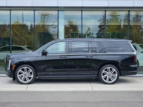 New 2026 Cadillac Escalade ESV Sport w/ Touring Package AWD/4WD image 2