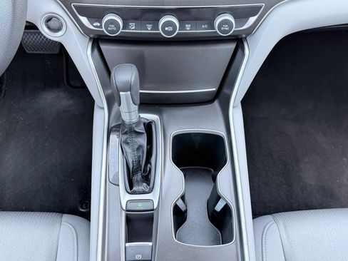Used 2018 Honda Accord LX image 18
