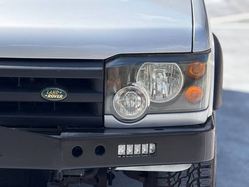 Used 2004 Land Rover Discovery S AWD/4WD image 24