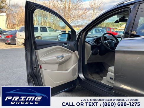 Used 2014 Ford Escape Titanium image 9