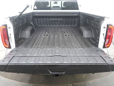 Used 2023 GMC Sierra 2500 AT4 w/ AT4 Premium Plus Package image 14