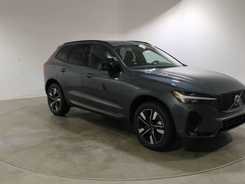 New 2026 Volvo XC60 B5 Core w/ Climate Package AWD/4WD image 7