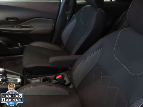 Used 2019 Nissan Kicks S image 20