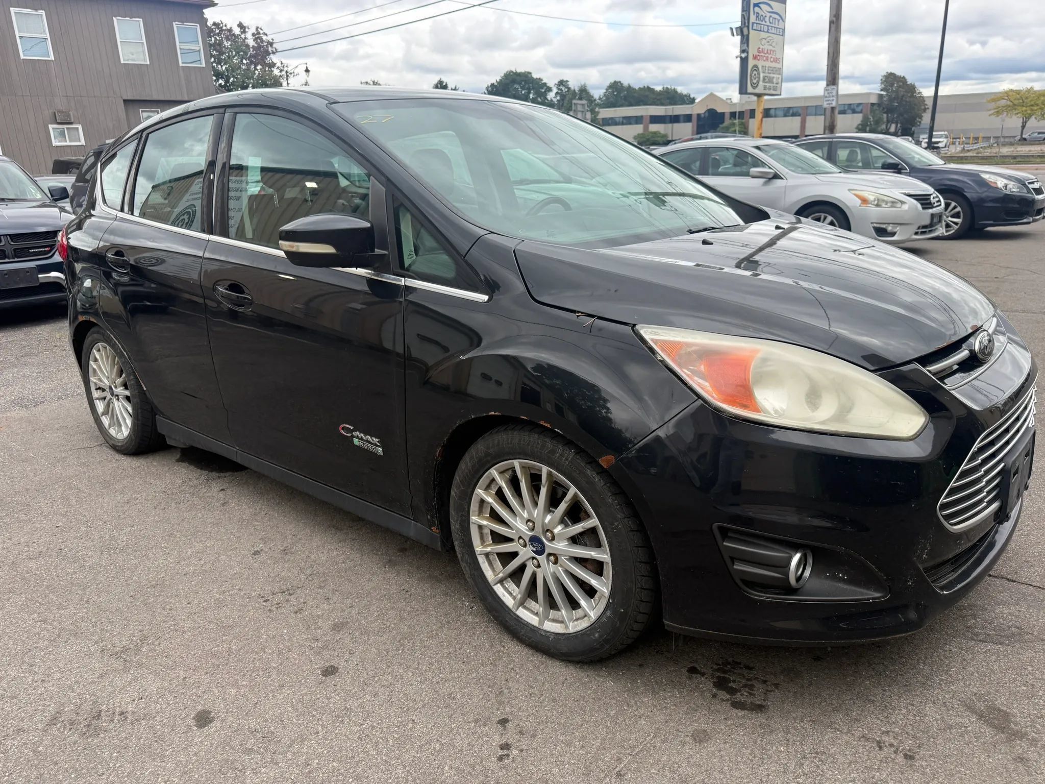 Used 2014 Ford C-MAX Energi SEL w/ Equipment Group 302A FWD image 2