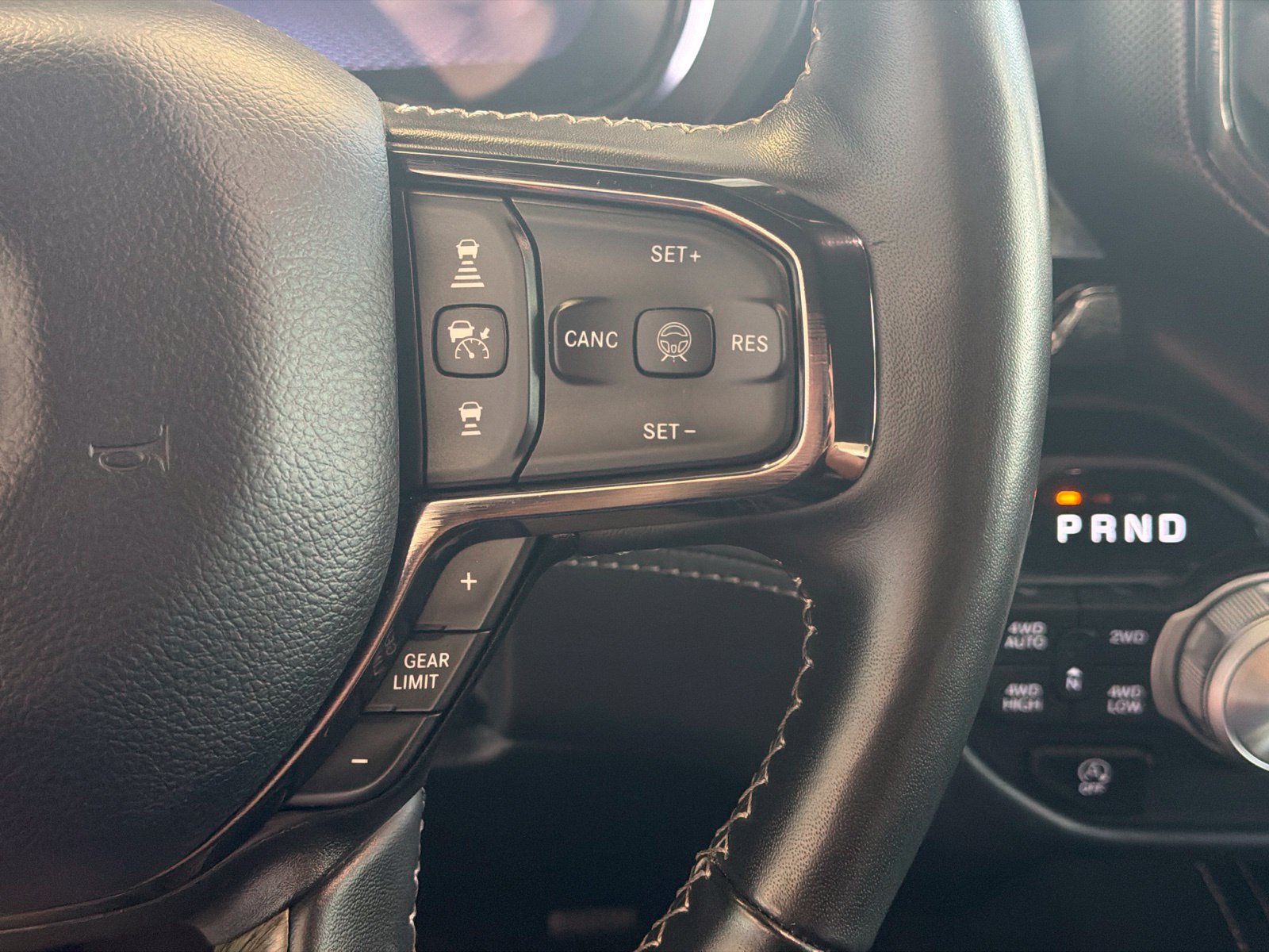 Used 2025 RAM 1500 Limited AWD/4WD image 21