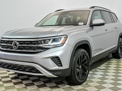 Certified 2023 Volkswagen Atlas SE AWD/4WD image 5