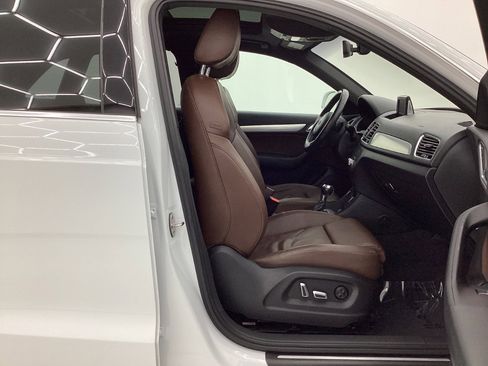 Used 2018 Audi Q3 2.0T Premium Plus w/ Premium Plus Package image 15