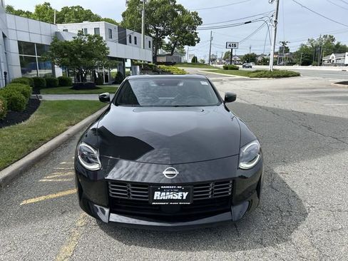 Certified 2024 Nissan Z Performance w/ Floor Mat Package RWD image 3