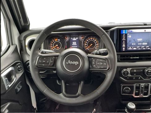 Used 2024 Jeep Wrangler Unlimited Sport AWD/4WD image 32