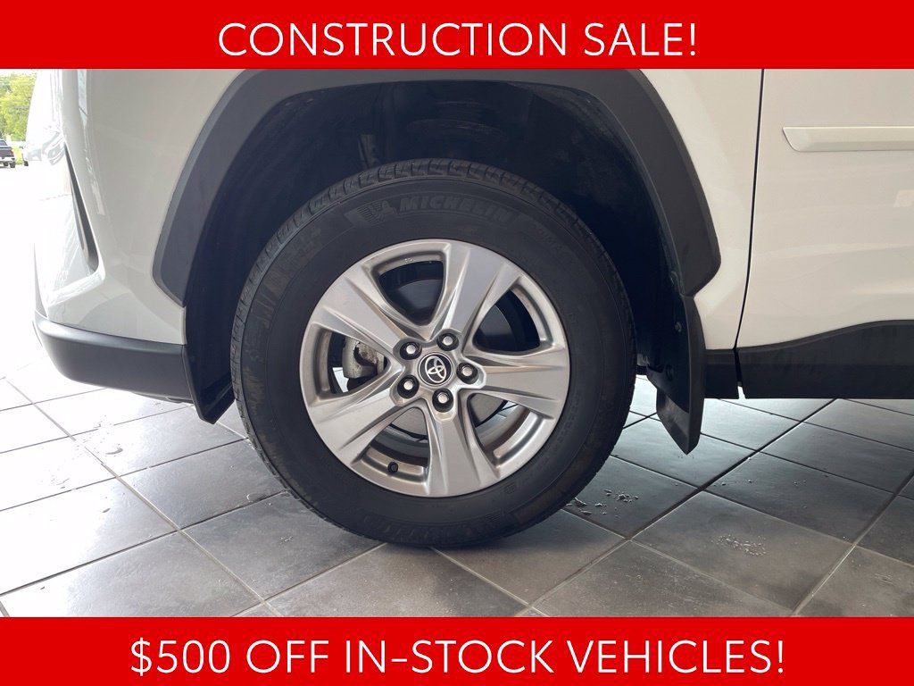 Used 2023 Toyota RAV4 XLE w/ Convenience Package AWD/4WD image 18
