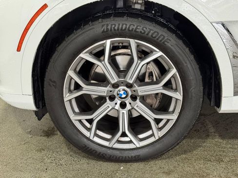 Used 2021 BMW X7 xDrive40i w/ Premium Package AWD/4WD image 8