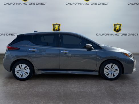 Used 2025 Nissan Leaf S FWD image 6