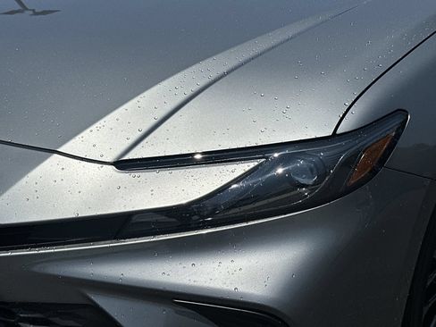 Used 2026 Toyota Camry SE FWD image 11