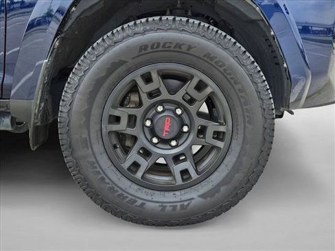 Used 2023 Toyota 4Runner TRD Off-Road AWD/4WD image 25