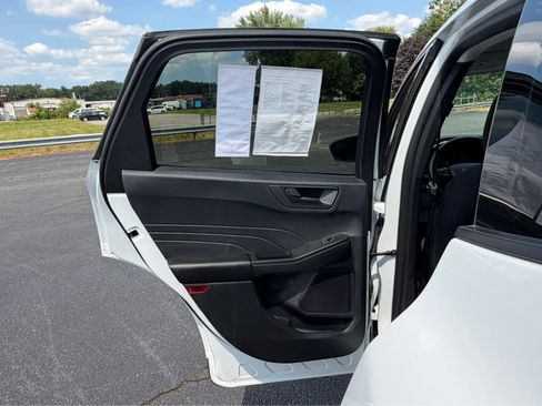 Used 2023 Ford Escape Active AWD/4WD image 16