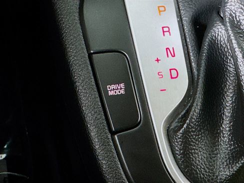 Used 2023 Kia Forte LXS w/ LXS Technology Package FWD image 16
