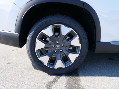 New 2026 Honda Pilot Touring image 11