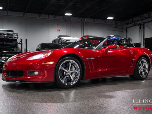 Used 2010 Chevrolet Corvette Grand Sport w/ Preferred Equipment Group RWD image 1