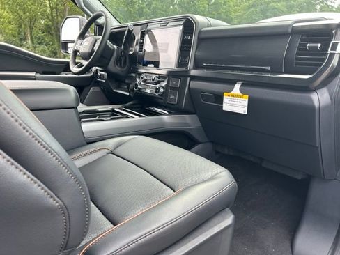 New 2026 Ford F250 Lariat w/ Black Appearance Package AWD/4WD image 12