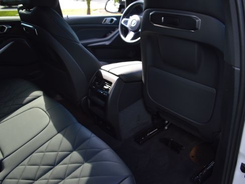 Certified 2024 BMW X5 sDrive40i w/ M Sport Package RWD image 33
