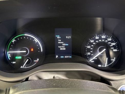 Certified 2023 Toyota Sienna XLE AWD/4WD image 33