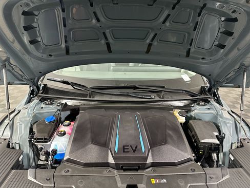 Used 2024 Hyundai Ioniq 5 SEL image 35