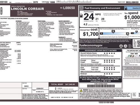 Used 2021 Lincoln Corsair AWD image 2