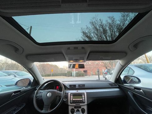 Used 2009 Volkswagen Passat Komfort image 27