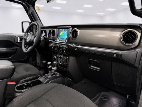 Used 2023 Jeep Wrangler Unlimited w/ Sun & Screen Package AWD/4WD image 21