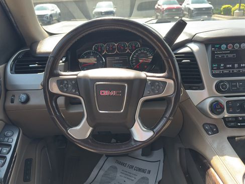 Used 2019 GMC Yukon XL SLT w/ Open Road Package RWD image 23