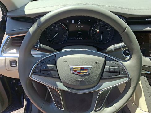 Certified 2023 Cadillac XT5 Premium Luxury w/ Technology Package AWD/4WD image 14