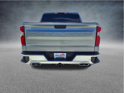 Used 2025 Chevrolet Silverado 1500 LTZ w/ Z71 Off-Road Package AWD/4WD image 7