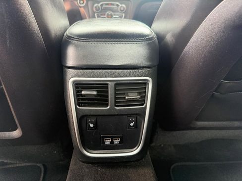 Used 2019 Dodge Charger SXT w/ Plus Group RWD image 21