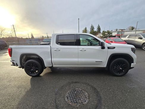 Used 2025 GMC Sierra 1500 Elevation AWD/4WD image 6