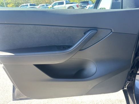Used 2021 Tesla Model Y Performance image 26