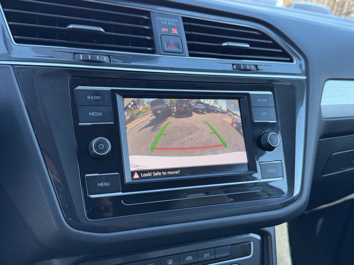 Used 2021 Volkswagen Tiguan S FWD image 28