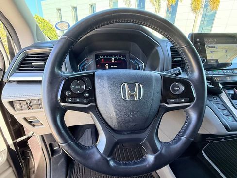 Used 2019 Honda Odyssey Touring image 32