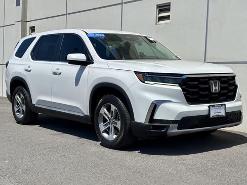 Certified 2023 Honda Pilot EX-L image 1