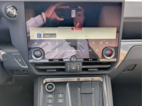 Used 2026 Lexus GX 550 AWD/4WD image 17