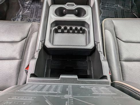 Used 2020 RAM 1500 Laramie w/ Sport Appearance Package AWD/4WD image 34