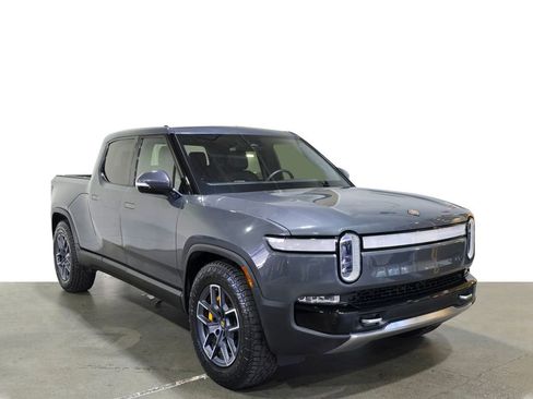 Used 2022 Rivian R1T Launch Edition image 3