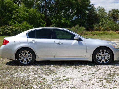 Used 2009 INFINITI G37 Journey w/ Premium Pkg image 13