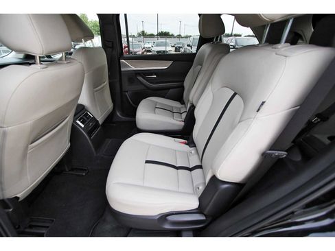 Used 2024 MAZDA CX-90 3.3 Turbo w/ Preferred Package AWD/4WD image 12