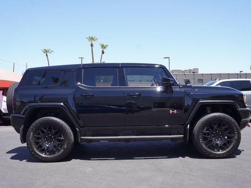 New 2025 GMC Hummer EV 2X w/ LPO, Illumination Package image 2