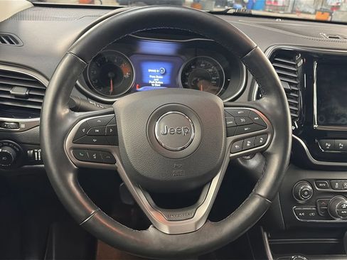 Used 2019 Jeep Cherokee Limited w/ Technology Group image 15