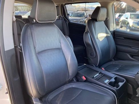 Used 2024 Honda Odyssey Elite image 9